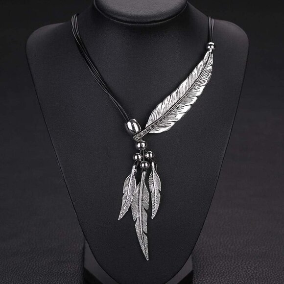 Boho Silver Feather Pendant Necklace Vintage Statement Jewelry for Women - Picture 2 of 4